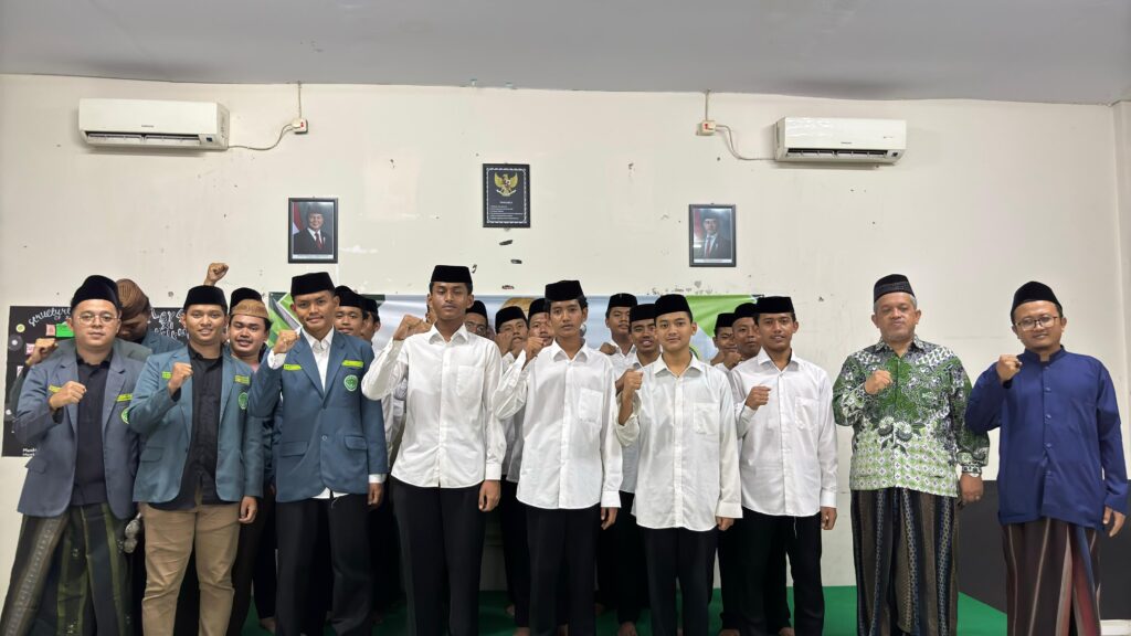 Ketua PC IPNU dan IPPNU Lantik PK IPNU-IPPNU Komisariat Assa’adah Masa Khidmat 2025-2026