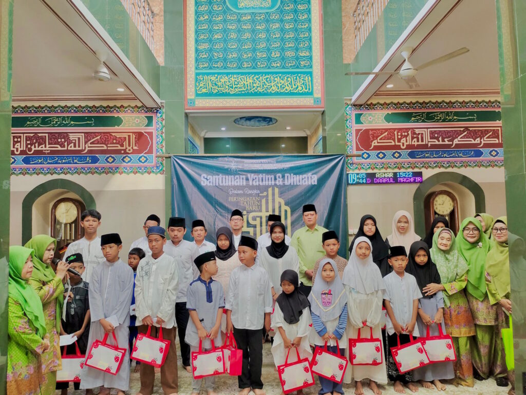 Muslimat NU Pangkalan Jati Santuni 150 Yatim dan Duafa di Momen Muharram